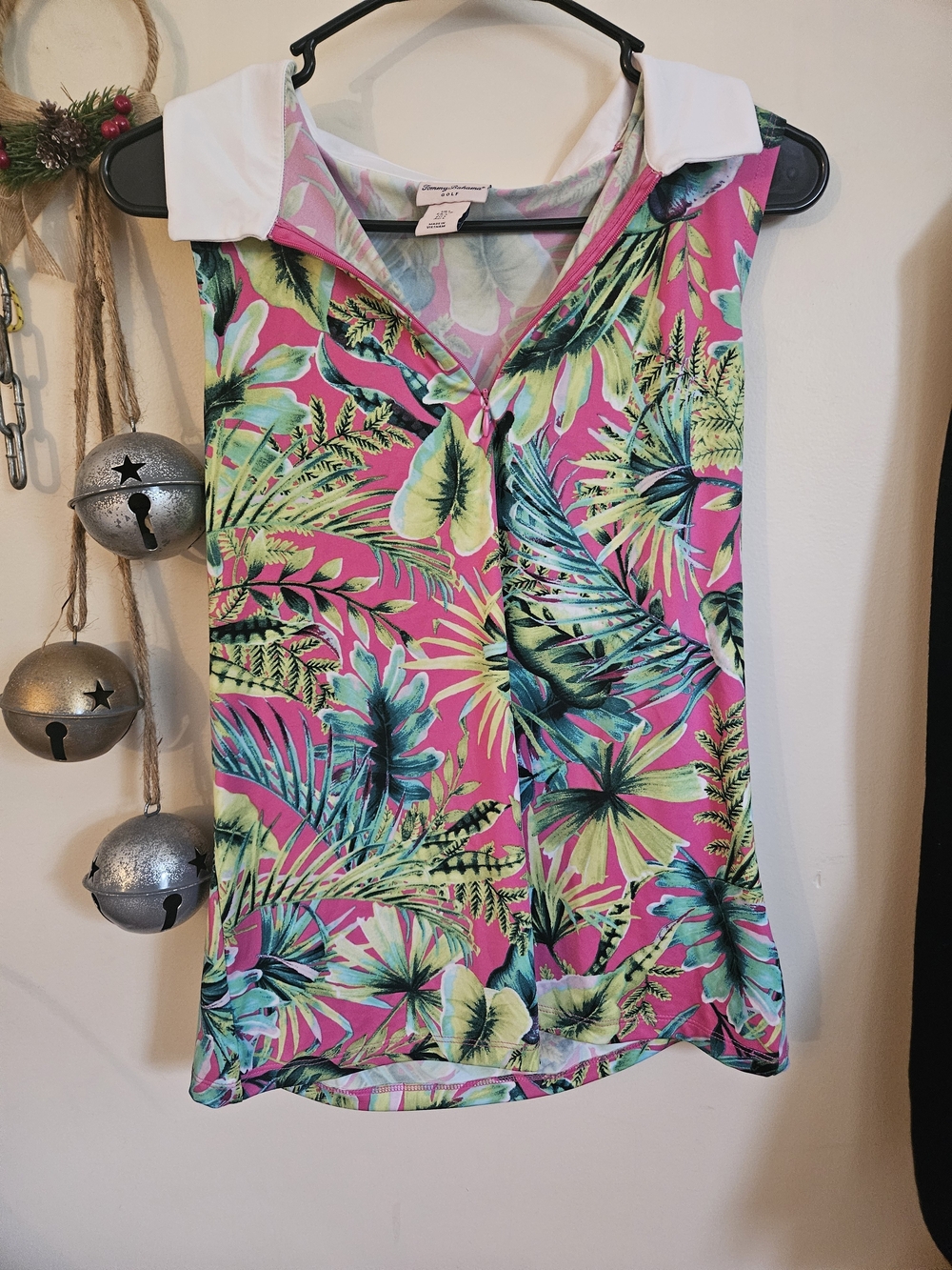 Tropically Printed Pink Sleeveless Collared Top